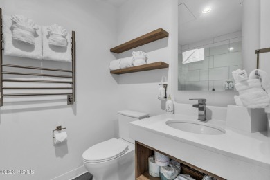 Complete remodel Feb 2024-NEW!This stunning studio condo is on Canyons Golf Course in Utah - for sale on GolfHomes.com, golf home, golf lot