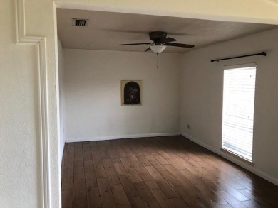 Bright and spacious 2 Bedroom, 2 Bath townhome with  2 car on Prairie Lakes Golf Club in Texas - for sale on GolfHomes.com, golf home, golf lot