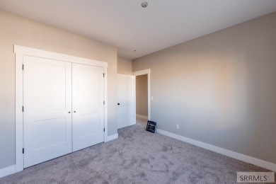 LANDSCAPING INCLUDED & MOVE-IN READY! Welcome to your new home on Sage Lakes Municipal Golf Course in Idaho - for sale on GolfHomes.com, golf home, golf lot