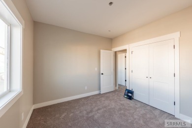 LANDSCAPING INCLUDED & MOVE-IN READY! Welcome to your new home on Sage Lakes Municipal Golf Course in Idaho - for sale on GolfHomes.com, golf home, golf lot