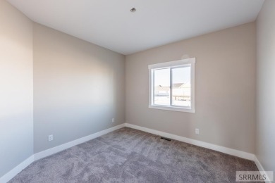 LANDSCAPING INCLUDED & MOVE-IN READY! Welcome to your new home on Sage Lakes Municipal Golf Course in Idaho - for sale on GolfHomes.com, golf home, golf lot