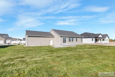 LANDSCAPING INCLUDED & MOVE-IN READY! Welcome to your new home on Sage Lakes Municipal Golf Course in Idaho - for sale on GolfHomes.com, golf home, golf lot