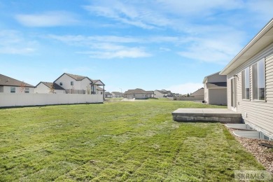 LANDSCAPING INCLUDED & MOVE-IN READY! Welcome to your new home on Sage Lakes Municipal Golf Course in Idaho - for sale on GolfHomes.com, golf home, golf lot