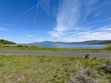 Rare homesite with unobstructed panoramic views of Klamath Lake on Running Y Ranch Resort in Oregon - for sale on GolfHomes.com, golf home, golf lot