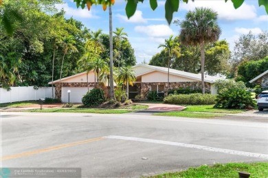 Exceptional Golf Course Home - No HOA; Welcome to this on Jacaranda Golf Club in Florida - for sale on GolfHomes.com, golf home, golf lot