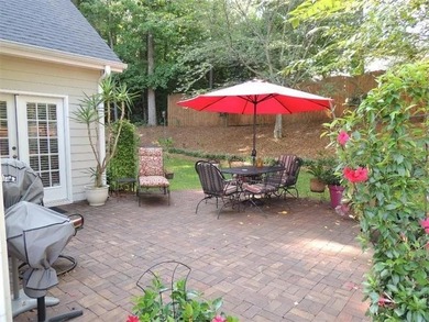 A stellar investment opportunity! Beautiful, solid home in an on Mirror Lake Golf Club in Georgia - for sale on GolfHomes.com, golf home, golf lot