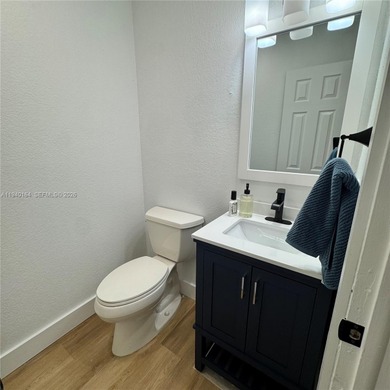 Beautifully remodeled townhome located in the desirable gated on Briar Bay Golf Course in Florida - for sale on GolfHomes.com, golf home, golf lot