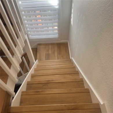 Beautifully remodeled townhome located in the desirable gated on Briar Bay Golf Course in Florida - for sale on GolfHomes.com, golf home, golf lot