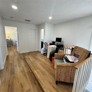 Beautifully remodeled townhome located in the desirable gated on Briar Bay Golf Course in Florida - for sale on GolfHomes.com, golf home, golf lot