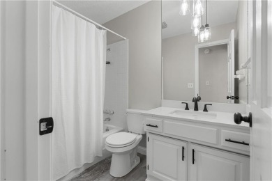 Beautifully Updated Home on the Golf Course and Across from the on Lakewood Oaks Golf Club, Ltd. in Missouri - for sale on GolfHomes.com, golf home, golf lot