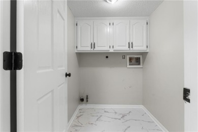Beautifully Updated Home on the Golf Course and Across from the on Lakewood Oaks Golf Club, Ltd. in Missouri - for sale on GolfHomes.com, golf home, golf lot