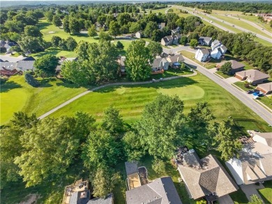 Beautifully Updated Home on the Golf Course and Across from the on Lakewood Oaks Golf Club, Ltd. in Missouri - for sale on GolfHomes.com, golf home, golf lot