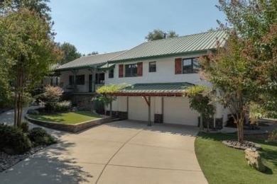 Now is your chance to own a 3 bedrooms, 2.5 baths on the 4th Tee on Greenhorn Creek Resort in California - for sale on GolfHomes.com, golf home, golf lot