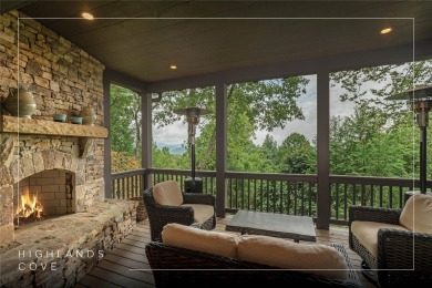 Spread your wings in this spacious post-and-beam home, located on Old Edwards Club in North Carolina - for sale on GolfHomes.com, golf home, golf lot