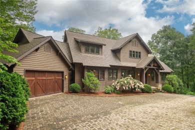 Spread your wings in this spacious post-and-beam home, located on Old Edwards Club in North Carolina - for sale on GolfHomes.com, golf home, golf lot