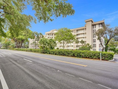 Move-in ready--just bring your toothbrush. Beautiful 1-bedroom on  in Florida - for sale on GolfHomes.com, golf home, golf lot