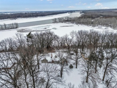 Charming Bluffside Retreat with Panoramic River Valley Views

 on Emerald Greens Golf Course in Missouri - for sale on GolfHomes.com, golf home, golf lot