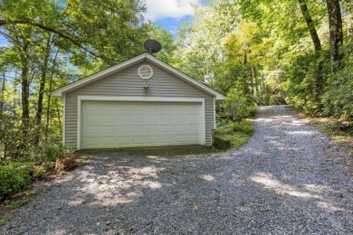 SELLER IS OFFERING $10,000  TO USE TOWARDS RATE BUY DOWN OR on Sapphire National Golf Club in North Carolina - for sale on GolfHomes.com, golf home, golf lot