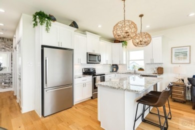 Custom 3-bed 2.5 bath on 1.37 ac. boasts bay views, amazing on Galveston Country Club in Texas - for sale on GolfHomes.com, golf home, golf lot