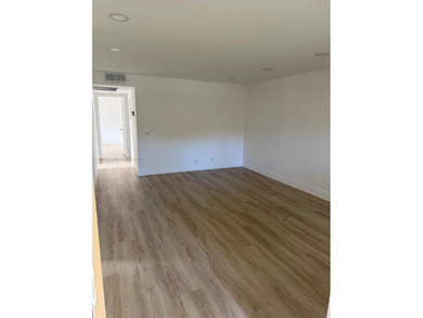 Great investment opportunity that allows immediate rentals--no on Flamingo Lakes Country Club in Florida - for sale on GolfHomes.com, golf home, golf lot