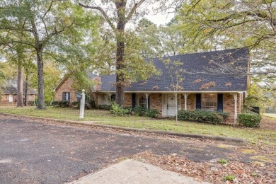 Awesome 3BR 2BTH Woodland Hills home located on two lots on the on Woodland Hills Golf Club in Texas - for sale on GolfHomes.com, golf home, golf lot