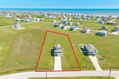 Custom 3-bed 2.5 bath on 1.37 ac. boasts bay views, amazing on Galveston Country Club in Texas - for sale on GolfHomes.com, golf home, golf lot