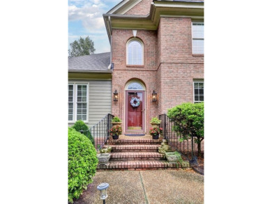 Impeccably maintained, transitional home in the heart of Ford's on Fords Colony Country Club in Virginia - for sale on GolfHomes.com, golf home, golf lot