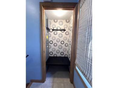 Turn Key Walnut Hill Condo with Guest Accomodations License & in on Eagle Ridge Inn and Resort in Illinois - for sale on GolfHomes.com, golf home, golf lot