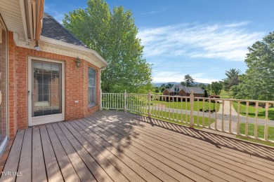 This 2,500 sq ft all-brick home offers comfortable one-level on Link Hills Country Club in Tennessee - for sale on GolfHomes.com, golf home, golf lot