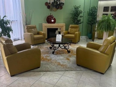 GREAT LOCATION, centrally located in Pembroke Pines at Park on Pembroke Lakes Golf Club in Florida - for sale on GolfHomes.com, golf home, golf lot