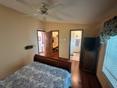 Lot Rent $1037.00  This well cared for 2 bedrooms, 2 bathrooms on Del Tura Golf and Country Club in Florida - for sale on GolfHomes.com, golf home, golf lot
