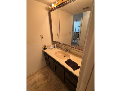 GREAT LOCATION, centrally located in Pembroke Pines at Park on Pembroke Lakes Golf Club in Florida - for sale on GolfHomes.com, golf home, golf lot