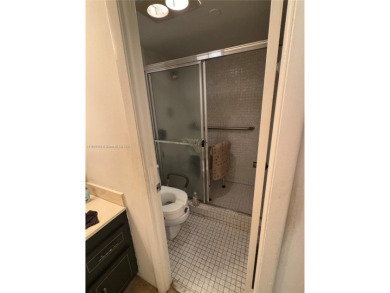 GREAT LOCATION, centrally located in Pembroke Pines at Park on Pembroke Lakes Golf Club in Florida - for sale on GolfHomes.com, golf home, golf lot