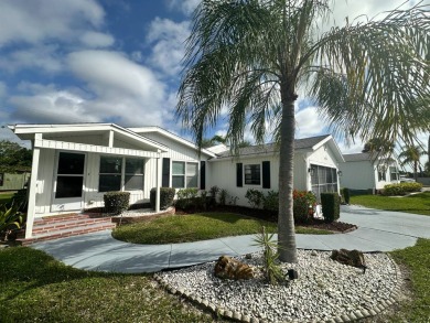 Lot Rent $1037.00  This well cared for 2 bedrooms, 2 bathrooms on Del Tura Golf and Country Club in Florida - for sale on GolfHomes.com, golf home, golf lot