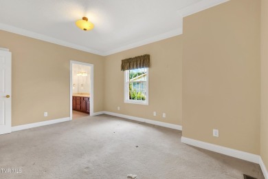 This 2,500 sq ft all-brick home offers comfortable one-level on Link Hills Country Club in Tennessee - for sale on GolfHomes.com, golf home, golf lot