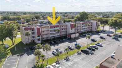 Discover the perfect blend of comfort and convenience in this on Oriole Golf and Tennis Club in Florida - for sale on GolfHomes.com, golf home, golf lot