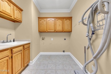 This 2,500 sq ft all-brick home offers comfortable one-level on Link Hills Country Club in Tennessee - for sale on GolfHomes.com, golf home, golf lot