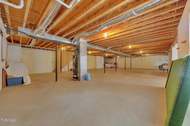 This 2,500 sq ft all-brick home offers comfortable one-level on Link Hills Country Club in Tennessee - for sale on GolfHomes.com, golf home, golf lot