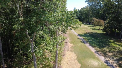 Love to golf and the lake life? This lot has it all! Build your on Marion Lake Club in North Carolina - for sale on GolfHomes.com, golf home, golf lot