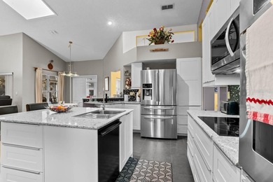 TURNKEY ELEGANCE MEETS TOTAL PRIVACY. Welcome to your private on Sandpiper Golf Club in Florida - for sale on GolfHomes.com, golf home, golf lot