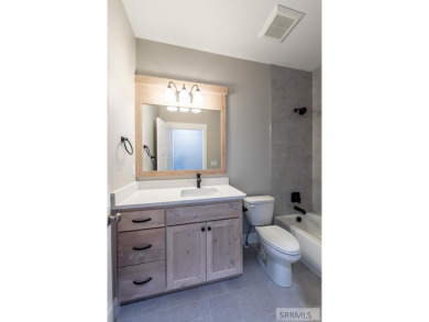 INCLUDES LANDSCAPING & MOVE-IN READY! Welcome to your new home on Sage Lakes Municipal Golf Course in Idaho - for sale on GolfHomes.com, golf home, golf lot