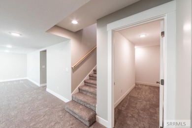 INCLUDES LANDSCAPING & MOVE-IN READY! Welcome to your new home on Sage Lakes Municipal Golf Course in Idaho - for sale on GolfHomes.com, golf home, golf lot