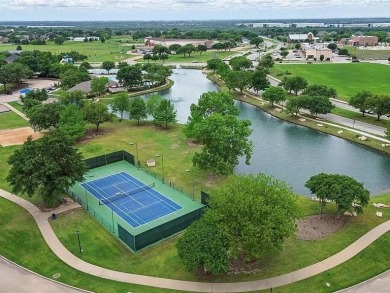 Brand new roof installed Nov 2024. Fresh interior paint and new on Jim Boggs in Texas - for sale on GolfHomes.com, golf home, golf lot