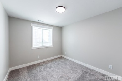 INCLUDES LANDSCAPING & MOVE-IN READY! Welcome to your new home on Sage Lakes Municipal Golf Course in Idaho - for sale on GolfHomes.com, golf home, golf lot