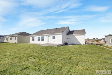 INCLUDES LANDSCAPING & MOVE-IN READY! Welcome to your new home on Sage Lakes Municipal Golf Course in Idaho - for sale on GolfHomes.com, golf home, golf lot