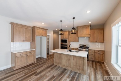 LANDSCAPING INCLUDED & MOVE-IN READY! Welcome to your new home on Sage Lakes Municipal Golf Course in Idaho - for sale on GolfHomes.com, golf home, golf lot