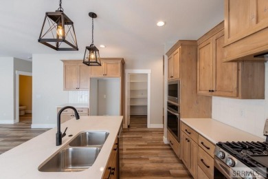 LANDSCAPING INCLUDED & MOVE-IN READY! Welcome to your new home on Sage Lakes Municipal Golf Course in Idaho - for sale on GolfHomes.com, golf home, golf lot