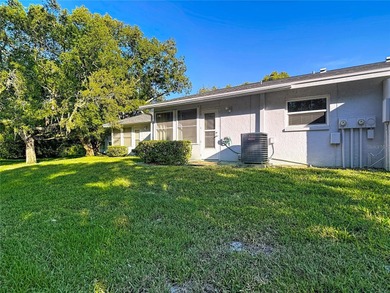 Move-in ready, this stunning 2-bedroom, 2-bath condo in the on Beacon Woods Golf Club in Florida - for sale on GolfHomes.com, golf home, golf lot