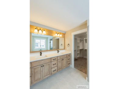 LANDSCAPING INCLUDED & MOVE-IN READY! Welcome to your new home on Sage Lakes Municipal Golf Course in Idaho - for sale on GolfHomes.com, golf home, golf lot