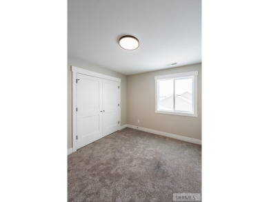 LANDSCAPING INCLUDED & MOVE-IN READY! Welcome to your new home on Sage Lakes Municipal Golf Course in Idaho - for sale on GolfHomes.com, golf home, golf lot